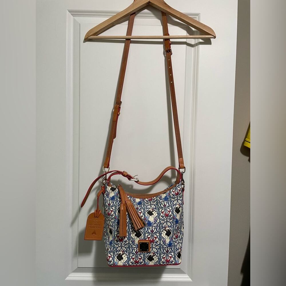 Snow White Dooney & Bourke (Paige) Crossbody - EUC - Picture 3 of 15